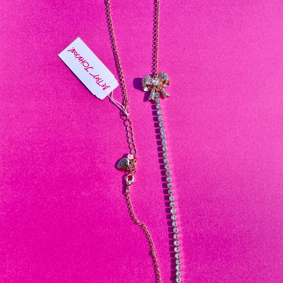 NWT Betsey Johnson Strawberry Necklace Pink & Gold Strawberry on Long Gold Chain - Picture 3 of 5